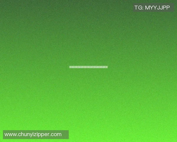 足球明星时尚资源网揭秘球场外的潮流风向与明星穿搭秘诀